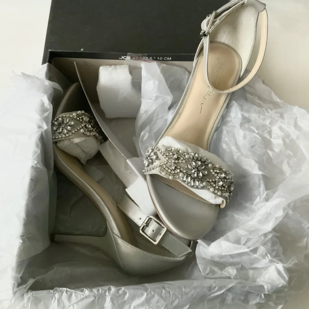 Betsey Johnson Gina Jeweled Ankle Strap Dress Sandals Silver Satin Stiletto Heel - Picture 11 of 14